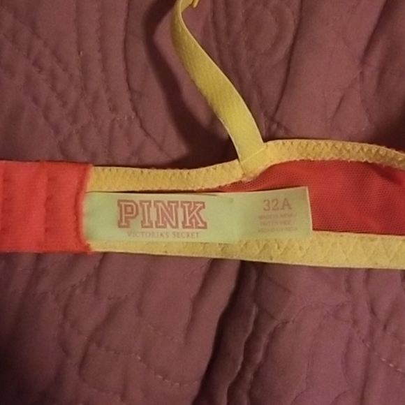 Victoria's Secret Pink bra - Picture 4 of 4